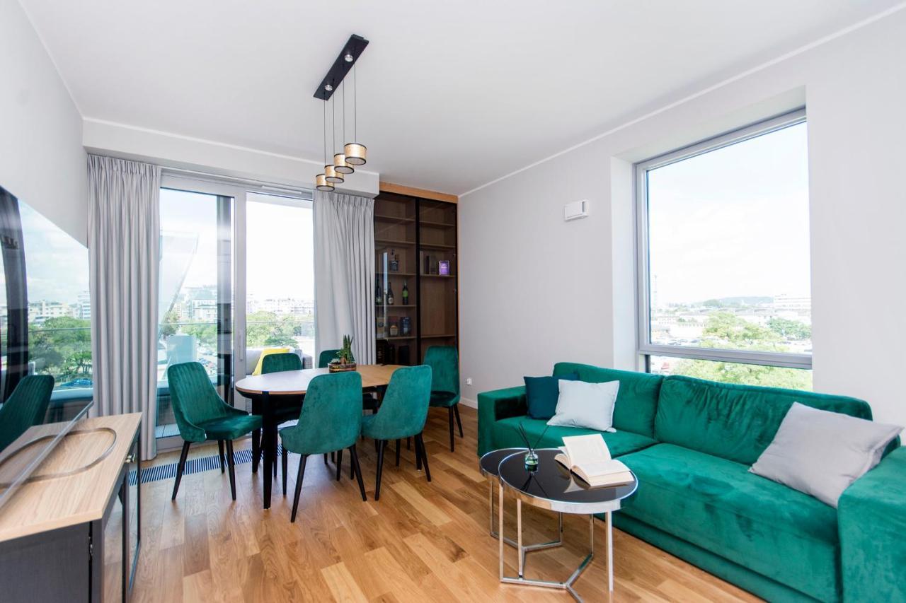 Yacht Park Rentyear Apartments Гдыня Экстерьер фото