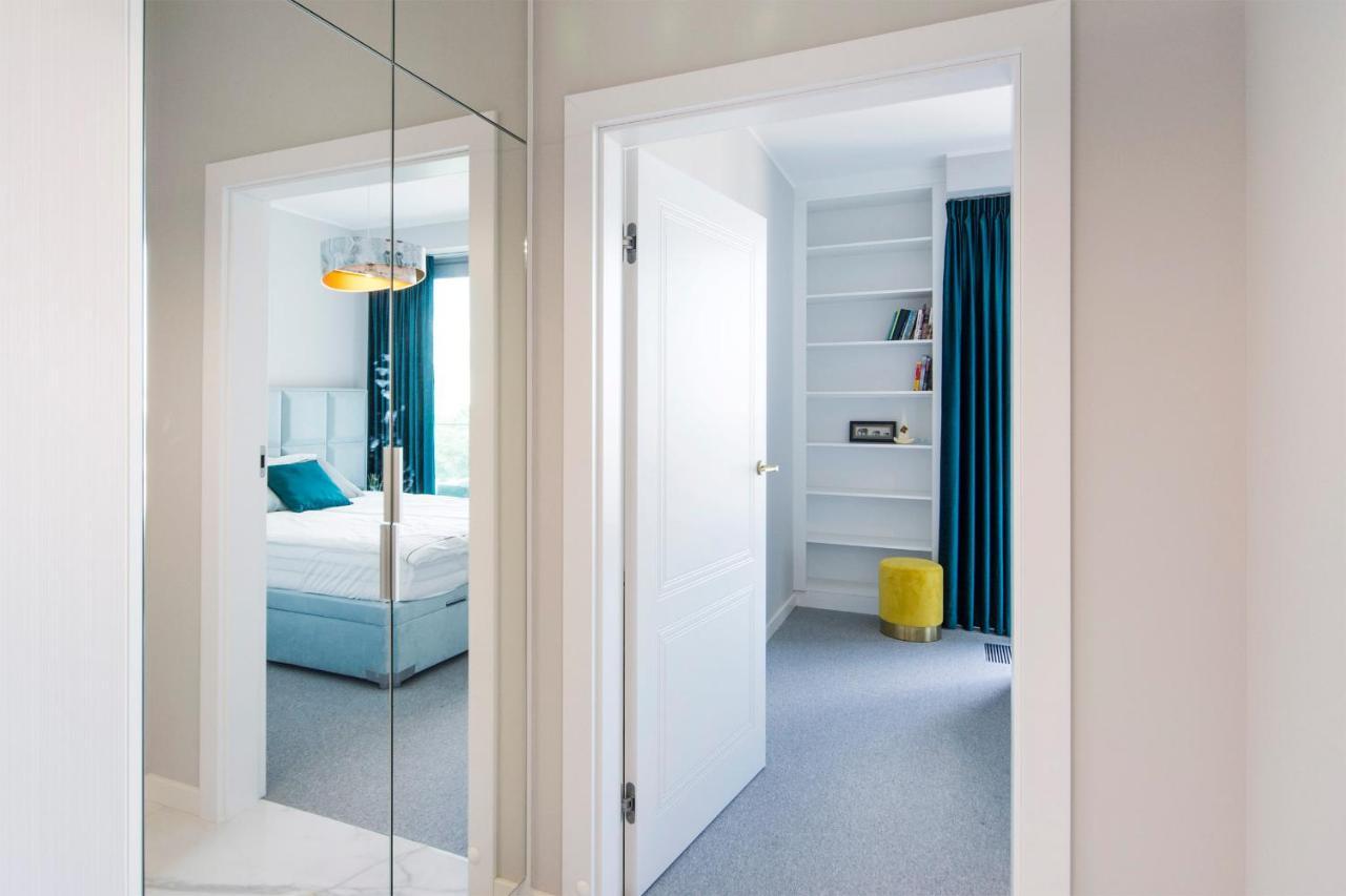 Yacht Park Rentyear Apartments Гдыня Экстерьер фото
